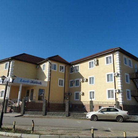 Hotel Laeti-Zhaiyk Atyraū Exteriör bild