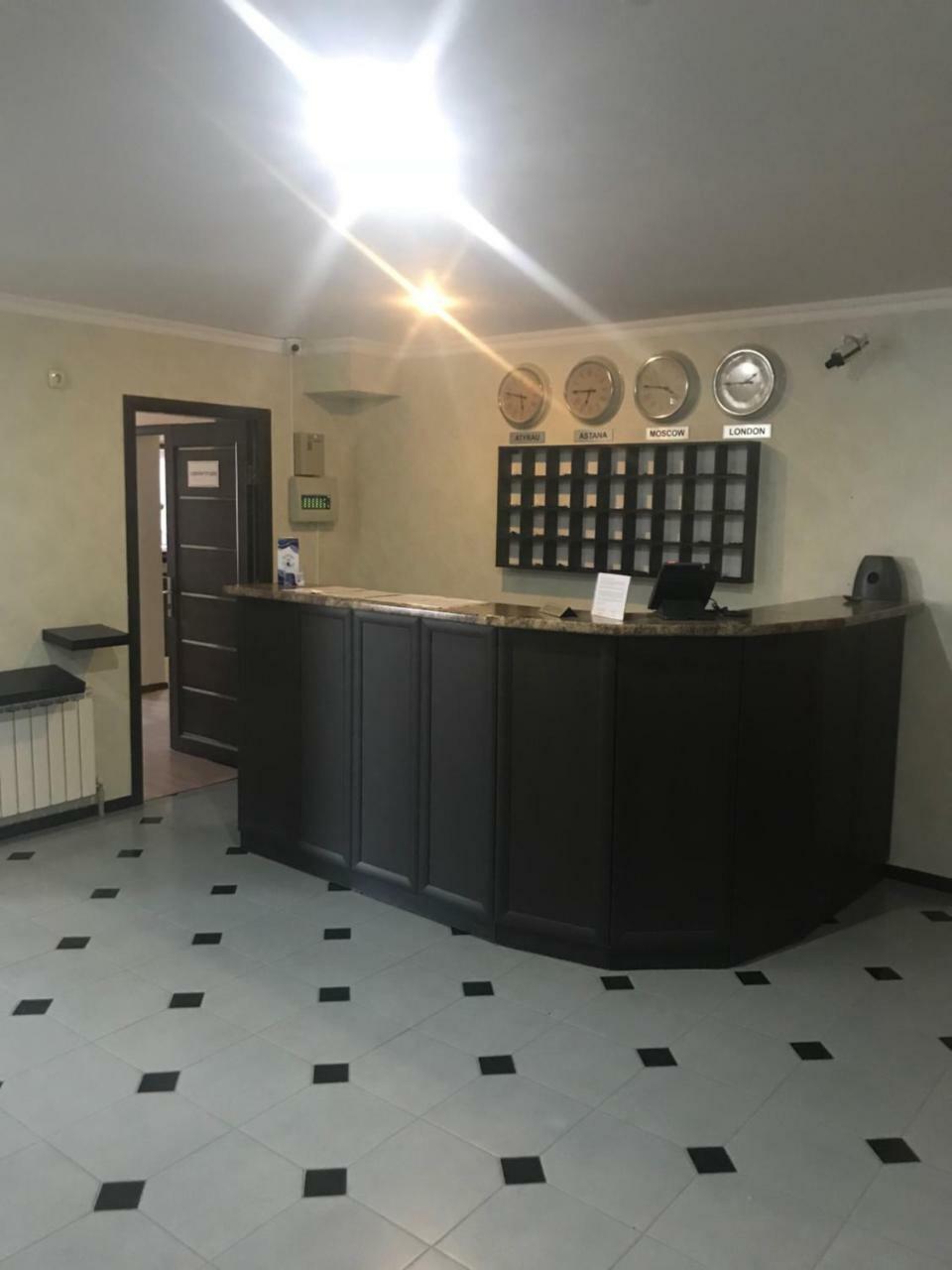 Hotel Laeti-Zhaiyk Atyraū Exteriör bild