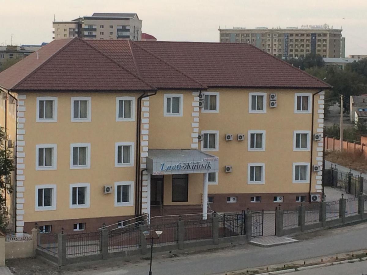 Hotel Laeti-Zhaiyk Atyraū Exteriör bild